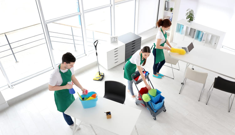 QR Kodlu Temizlik Takip Sistemi QR Kodlu Temizlik Takip Sistemi