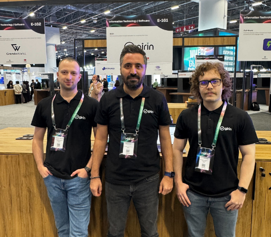 Girin Ekibi Take Off İstanbul Girin Standında